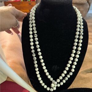 Elegant Black and White Beaded Necklace